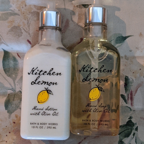 Bath & body works soap & lotion set